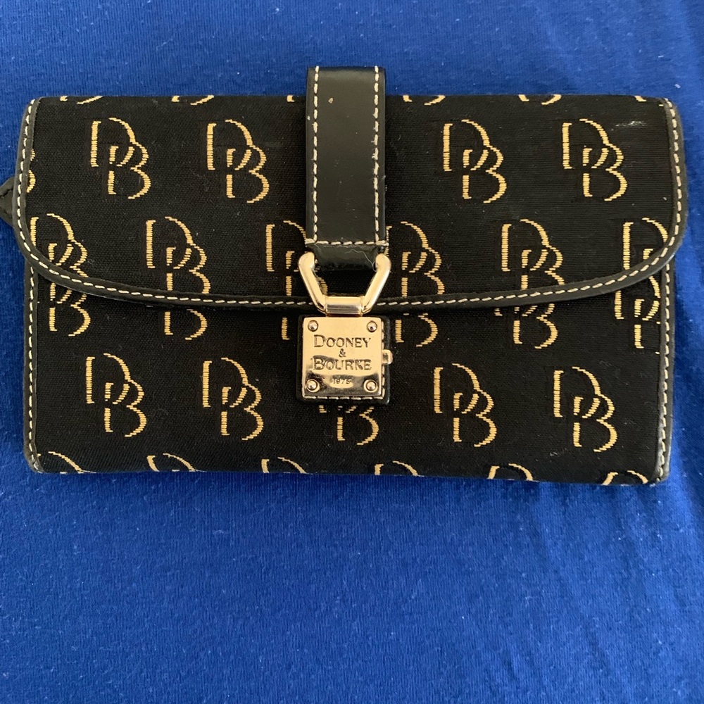 Dooney & Bourke Wallet